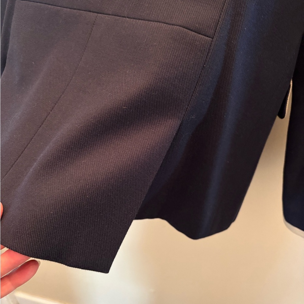 SHARP. Vintage Talbots Navy Blazer with Taupe Accents - Picture 4 of 7